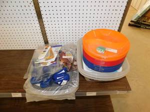 lot 207 image: Misc RV Supplies