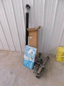 lot 209 image: RV Unigrip Bike Carrier System  RV Bed Saver