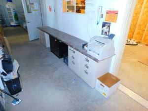 lot 228 image: Office SuppliesEquipment