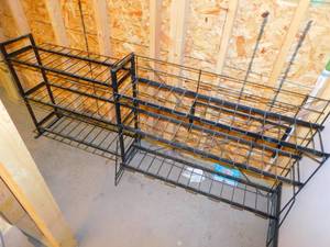 lot 263 image: Wire Rack