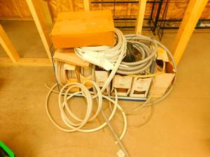 lot 265 image: RV Clear Vinyl Tubing  Black Hose