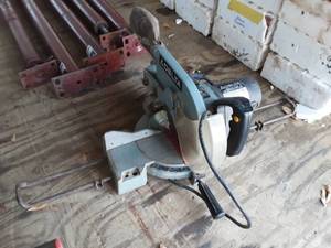 lot 5 image: Delta 10 Compound Miter Saw