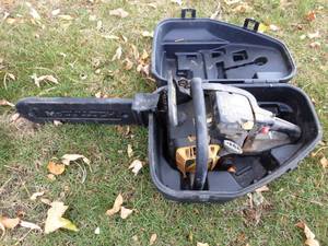 lot 7 image: McCullough 38cc Chain Saw With Case