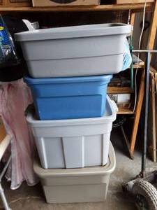 lot 56 image: 4-Totes With Lids