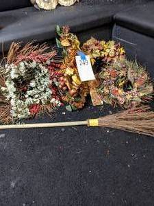 lot 249 image: Fall Wreaths and Decor