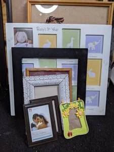 lot 260 image: Lot of Picture Frames