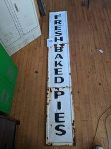 lot 368 image: Vintage Fresh Baked Pies Sign