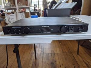 lot 377 image: Furman Elite 15 Power Conditioner