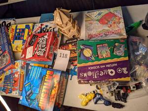 lot 118 image: Lot of Misc Games