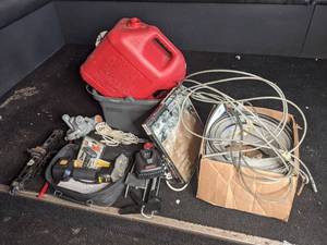 lot 411 image: Automotive Tools and Miscellaneous STUFF