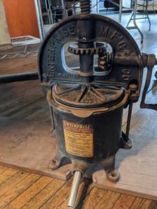 lot 122 image: Antique Sausage Stuffer