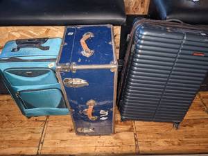 lot 414 image: Three Pieces of Rolling Luggage, As Is