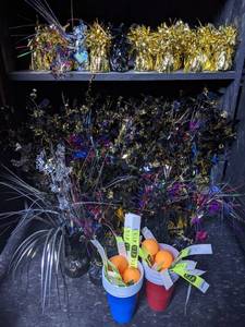 lot 424 image: Lot of Balloon Weights and Party Items
