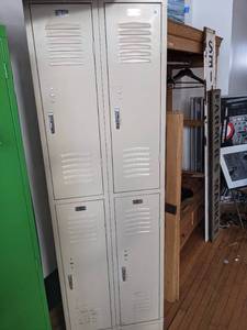 lot 366 image: Pair of Two Tier Lockers