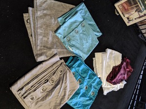 lot 326 image: Curtains