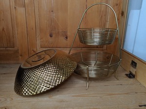 lot 350 image: Brass Tiered Basic and Large Gold Bowl