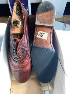 lot 53 image: Mens Lorenzo Banfi Italian Dress Shoes