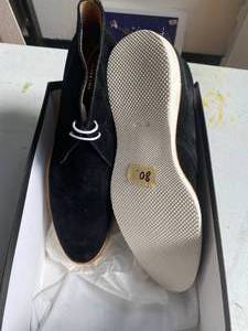 lot 60 image: Pair of Mens Live Ech Suede Black Hightop Shoes - size 12