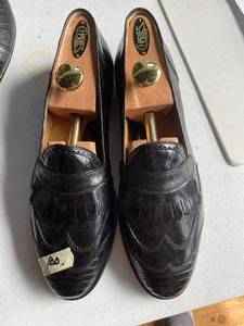 lot 67 image: Mens Genuine Lizard Loafers - size 12