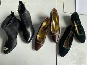 lot 72 image: Three Pairs of Womens Dress Shoes
