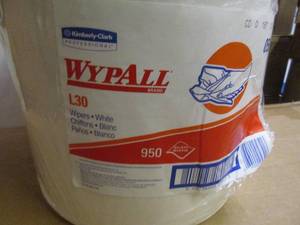 lot 4 image: Wypall Wipes