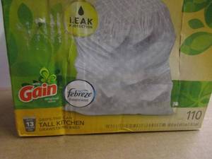lot 82 image: Glad ForceFlex Bags