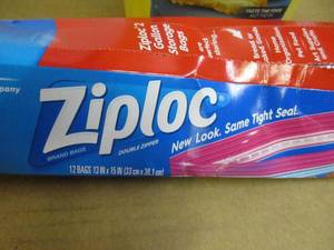 lot 139 image: Vegetable Oil and Two Gallon Ziploc