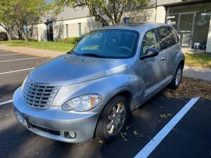 lot 9 image: 2007 Chrysler PT Crusier Limited
