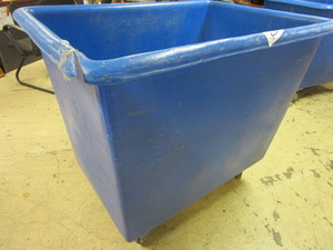 lot 614 image: ROYAL BASKET POLY-TRUCKUTILITY CART