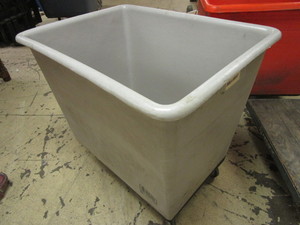 lot 623 image: UTILITY CART