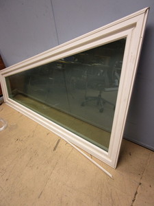 lot 717 image: LINDSAY LEFT TRAPEZOID WINDOW