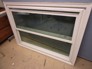 lot 747 image: LINDSAY DOUBLE-HUNG CASEMENT WINDOW - 55 x 39