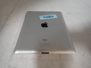 lot 15 image: iPad 2nd Gen A1395  64GB