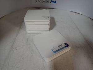 lot 22 image: Apple Airport Extreme Base station  modelA1408 (x4 bundle)