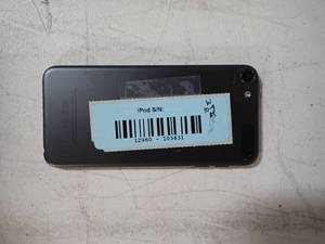 lot 37 image: iPod Touch 6th Gen A1574  32GB storage