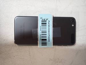 lot 43 image: iPod Touch 6th Gen A1574  16GB storage