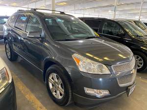 lot 5 image: 2011 Chevrolet Traverse LT AWD