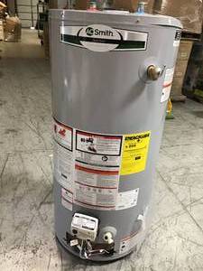 lot 13 image: A.O. Smith Signature 40-Gallon Short 6-year Limited 40000-BTU Natural Gas Water Heater SEE PICS