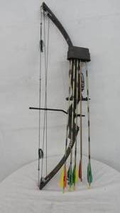 Typhoon XT Compound Bow With Quiver, 5 Alum Arrows & Broad Heads