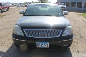 lot 6240 image: 2006 Ford Five Hundred - 1 Owner