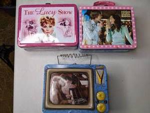 lot 235 image: Trio of Vintage Style Lunch Boxes