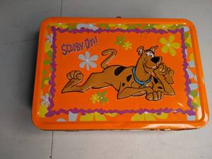 lot 244 image: Scooby Doo Metal Lunch Box