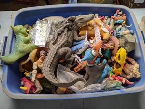 lot 337 image: Tons of Toys