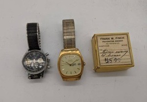 lot 373 image: Pair of Vintage Watches  Box