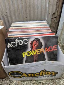 lot 316 image: Lot of Assorted Vinyl Records