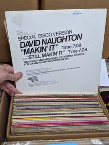 lot 40 image: Lot of Assorted Vinyl Records