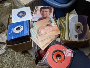 lot 71 image: Lot of Assorted Vinyl Records