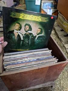 lot 77 image: Lot of Assorted Vinyl Records