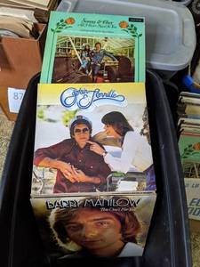 lot 91 image: Lot of Assorted Vinyl Records
