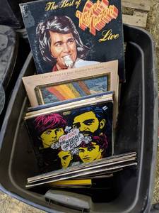lot 98 image: Lot of Assorted Vinyl Records